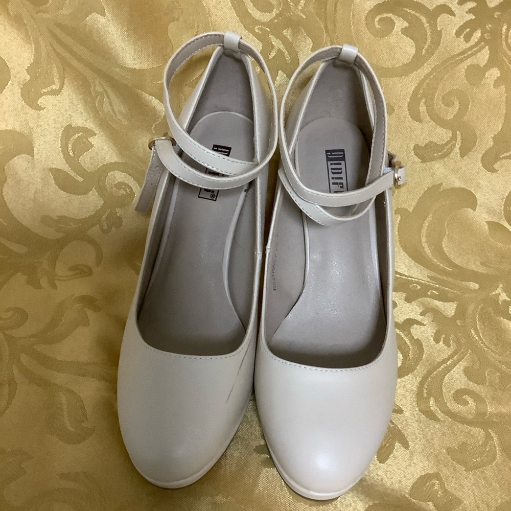IDIFU Chic Cream Ankle Strap Heels